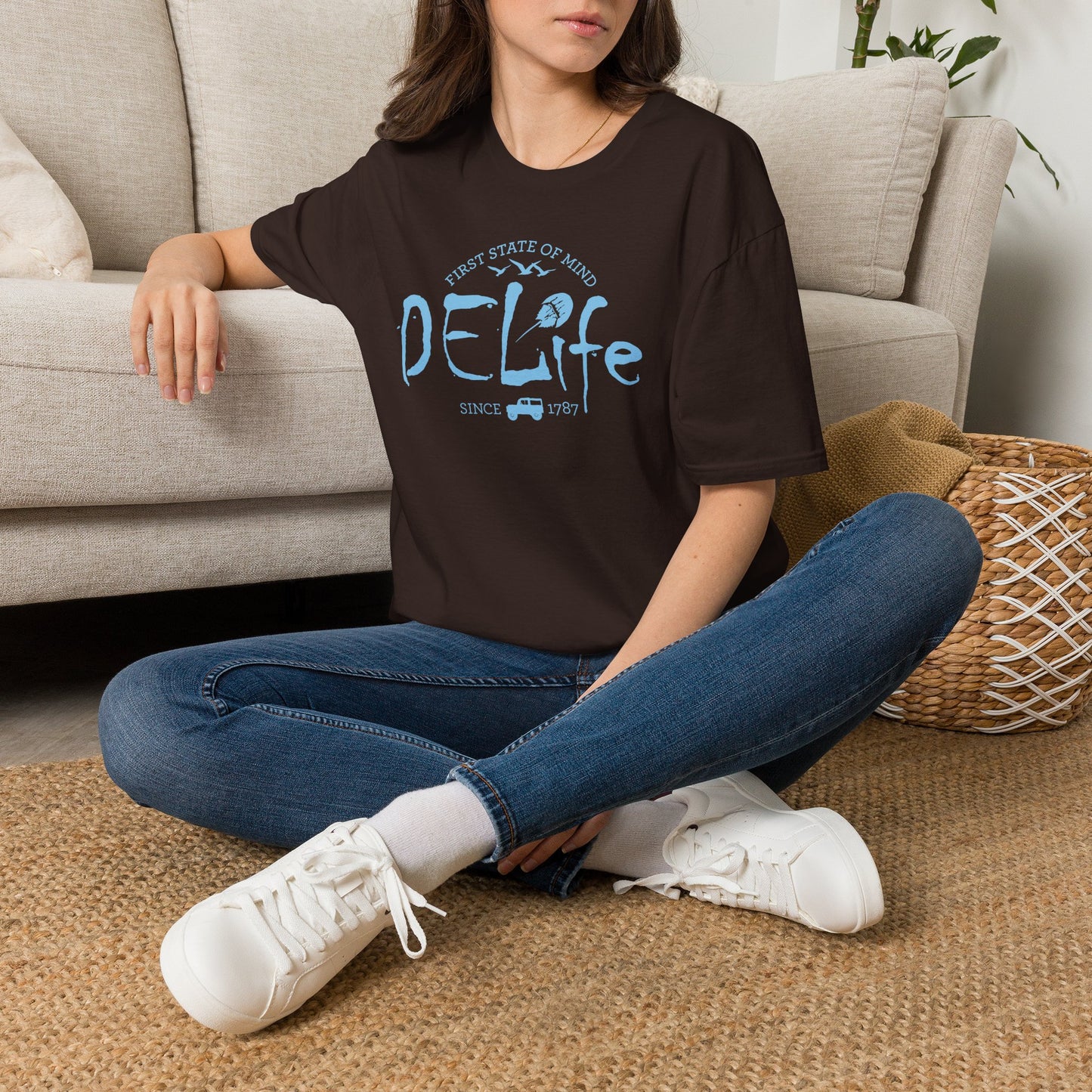 DeLife Tee